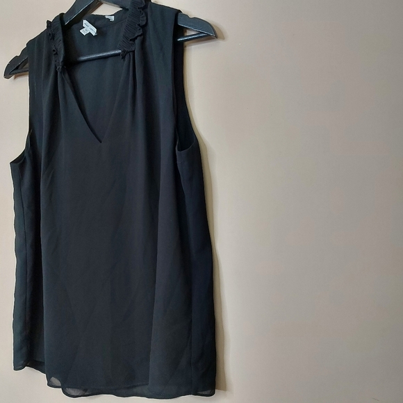 Naked Zebra v neck sleeveless blouse with ruffle detail at the neckline medium - Picture 3 of 7